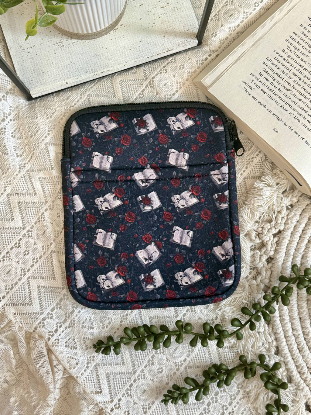 Reading Dark Romance Kindle Sleeve | Kindle Sleeve |Kindle